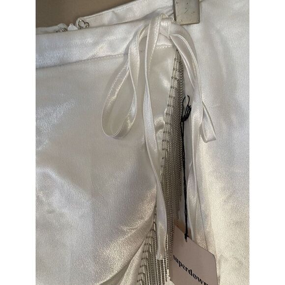 Superdown Penelope white satin Fringe mini Skirt NWT Revolve $68 - Picture 13 of 13
